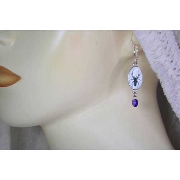 Halloween Spider Earrings - Handmade - Picture 5 of 5